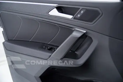 TIGUAN Allspac R-Line 300 TSI 2.0