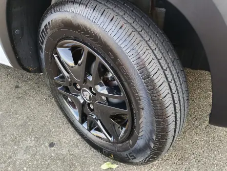 KWID 1.0 12V SCE Outsider