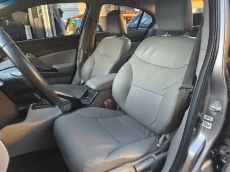 CIVIC 1.8 LXS 16V FLEX 4P AUTOMÁTICO