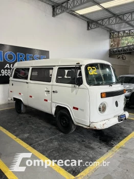 VOLKSWAGEN KOMBI 1.6 STD 8V
