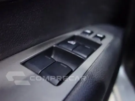 LIVINA - 1.6 S 16V 4P MANUAL