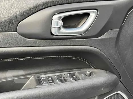 COMPASS 1.3 T270 TURBO FLEX LONGITUDE AT6