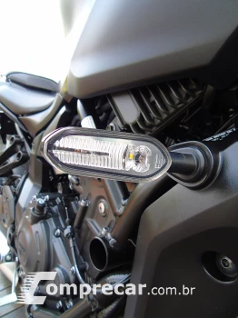 YAMAHA MT-07 CONNECTED ABS