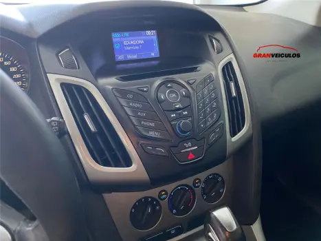 FOCUS 1.6 SE 16V FLEX 4P POWERSHIFT