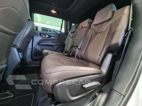 COMMANDER OVERLAND T270 1.3 TB FLEX AUT