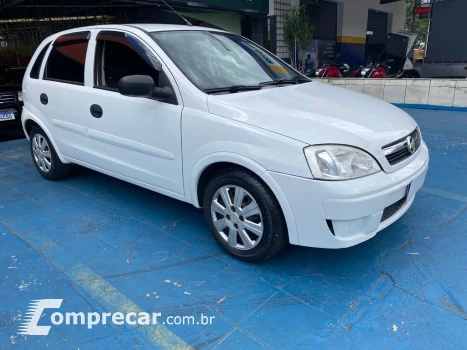 CHEVROLET Corsa 4 portas