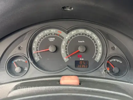 CELTA 1.0 MPFI Life 8V