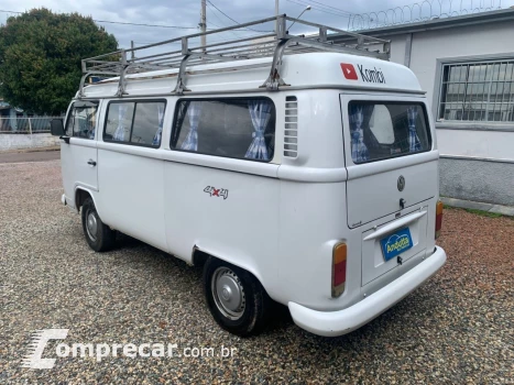 Kombi 1.4 FLEX STD 9 LUGARES