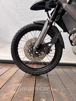 TRIUMPH TIGER 800 XCA