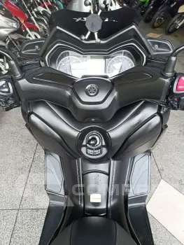 XMAX 250 ABS