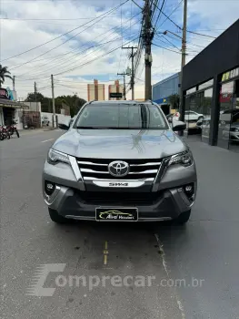 HILUX SW4 2.8 SRX 4X4 7 Lugares 16V Turbo Intercooler