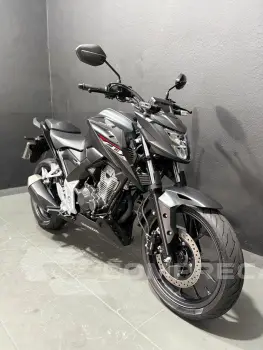 CB 300 F TWISTER CBS