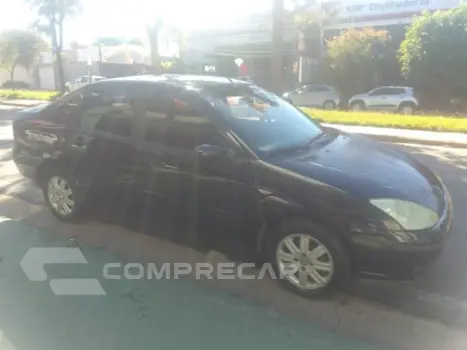 FOCUS SEDAN - 1.6 GL SEDAN 8V 4P MANUAL