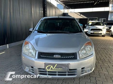 FIESTA 1.6 MPI Class Sedan 8V