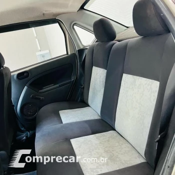 FIESTA 1.6 Rocam Sedan 8V