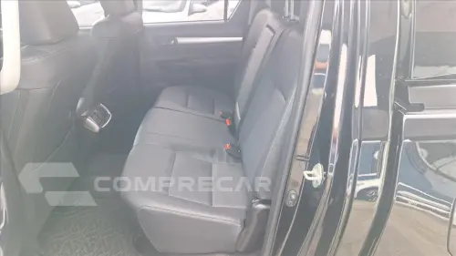 HILUX 2.8 D-4D TURBO DIESEL CD SRX PLUS 4X4 AUTOM