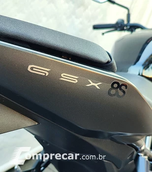 SUZUKI GSX-8S