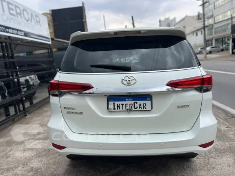 HILUX SW4 2.8 D-4d Turbo SRX 4X4