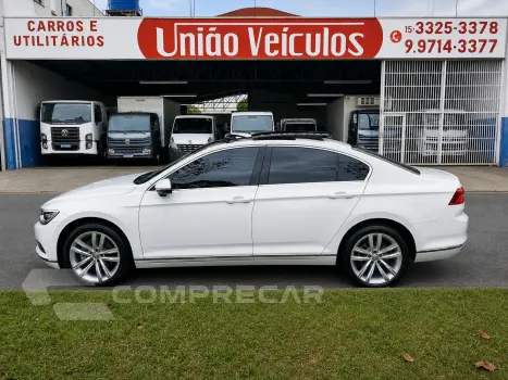 Volkswagen Passat Highline 2.0 TSI 220cv Tip. 4 portas
