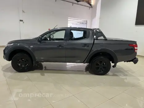 L200 TRITON 2.4 16V Turbo Sport Outdoor GLS CD 4X4