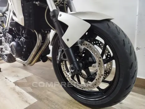 F 800 R ABS