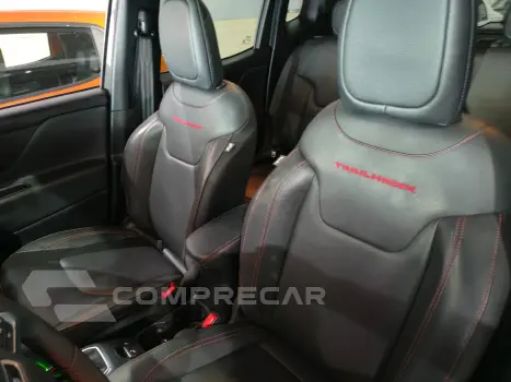 RENEGADE TRAILHAWK  4X4