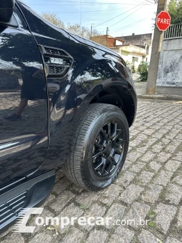 RANGER 2.2 Black 4X2 CD 16V
