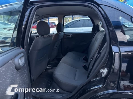 CORSA SEDAN - 1.4 MPFI PREMIUM SEDAN 8V 4P MANUAL