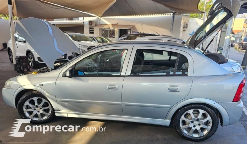 ASTRA 2.0 MPFI Advantage 8V