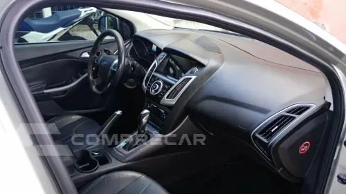 FOCUS 2.0 Titanium Sedan 16V