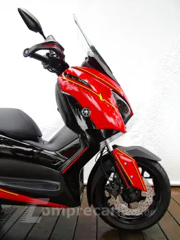 YAMAHA XMAX ABS