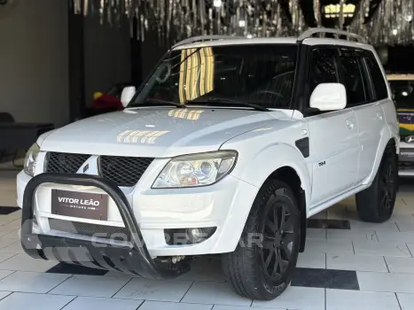 PAJERO TR4 2.0 4X2 16V 140CV FLEX 4P AUTOMÁTICO