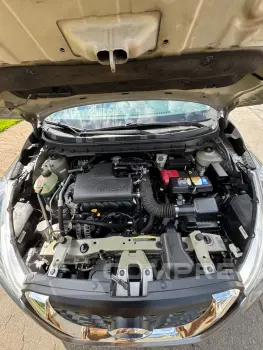 Kicks 1.6 SV