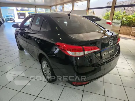Yaris Sedan 1.5 16V 4P FLEX XS MULTIDRIVE AUTOMÁTICO CVT