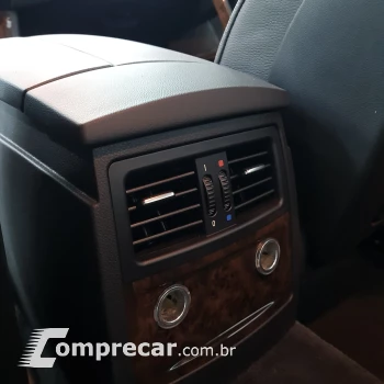 545I 4.4 Sedan V8 32V