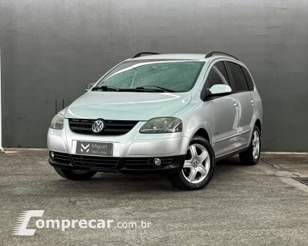 Volkswagen SPACEFOX 1.6 MI Sportline 8V 4 portas