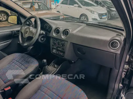 CELTA 1.0 MPFI Spirit 8V