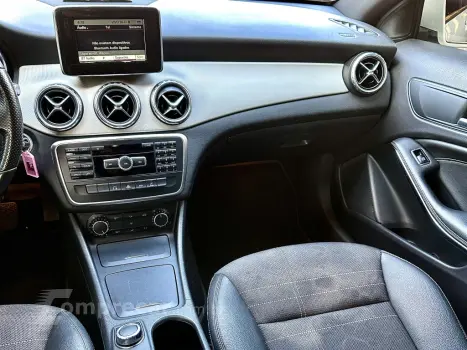 GLA 200 1.6 CGI ADVANCE 16V TURBO FLEX 4P AUTOMÁTICO