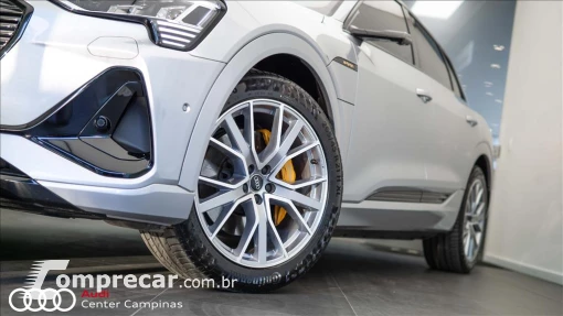 Audi E-TRON ELÉTRICO PERFORMANCE BLACK QUATTRO 4 portas