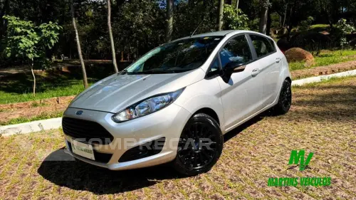 FORD FIESTA 1.6 SE HATCH 16V FLEX 4P MANUAL 4 portas