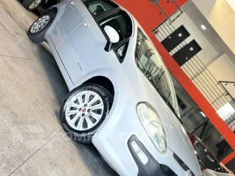 PUNTO - 1.4 ATTRACTIVE 8V 4P MANUAL