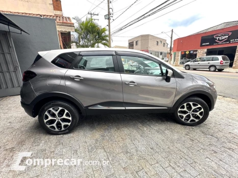 CAPTUR Intense Bose 1.6 16V Flex 5p Aut.