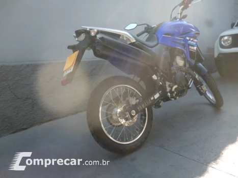 XTZ 250 LANDER
