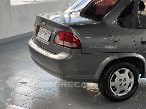 CLASSIC 1.0 MPFI LS 8V FLEX 4P MANUAL