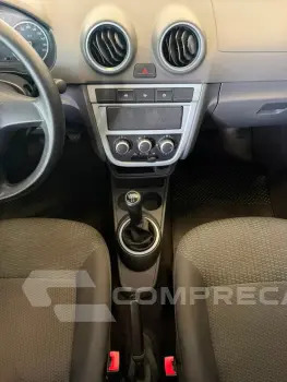 VOLKSWAGEN Gol (novo) 1.0 Mi Total Flex 8V 4p