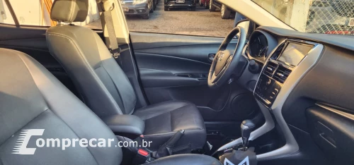 YARIS 1.5 16V Sedan XS Connect