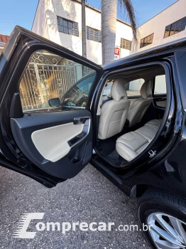 XC60 2.0 T5 Momentum