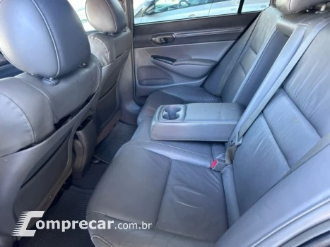CIVIC - 1.8 LXS 16V 4P AUTOMÁTICO