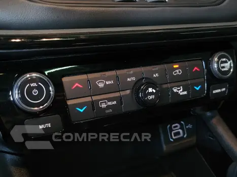 COMPASS 2.0 HURRICANE 4 TURBO GASOLINA BLACKHAWK AT9