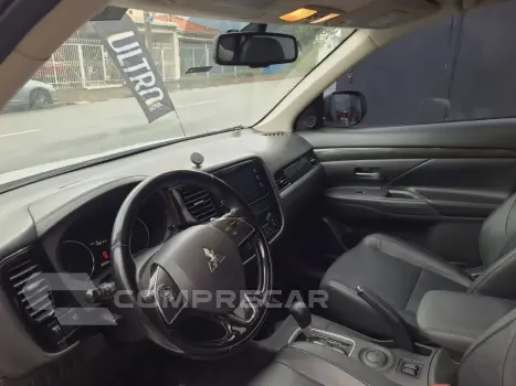 OUTLANDER 2.0 16V 160cv Aut.